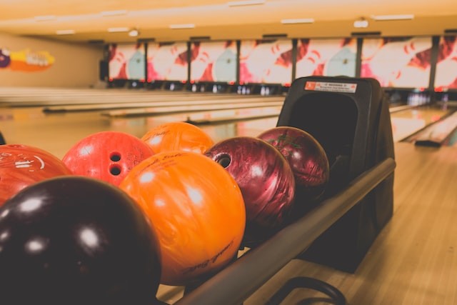 bowling balls in different colors